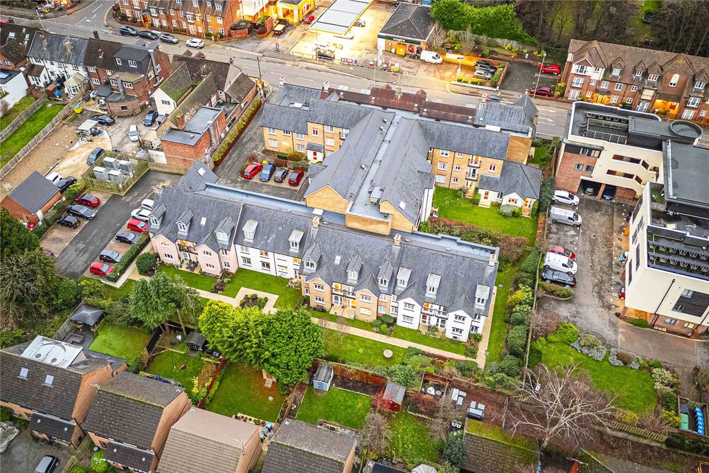 Additional image 23 of 2 bed flat for saleHigh Street, Berkhamsted, Hertfordshire HP4