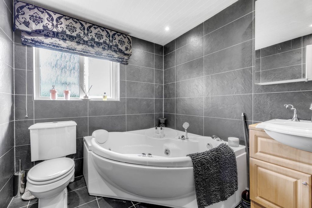 Additional image 14 of 5 bed detached house for salePinegrove House, Bellingham Court, Bedlington NE22