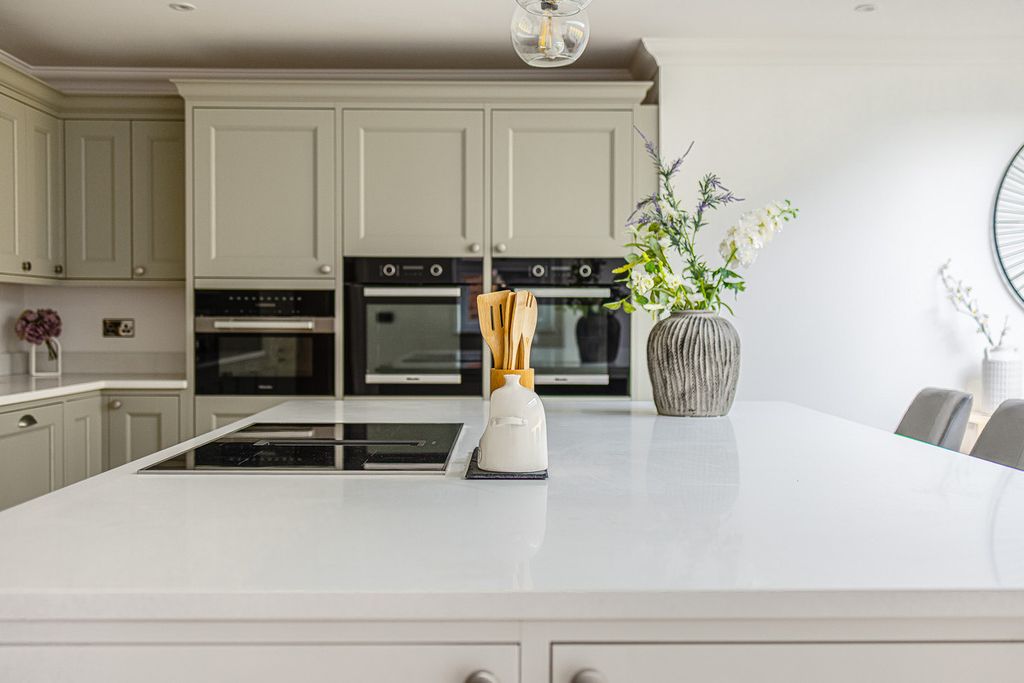 Additional image 35 of 6 bed detached house for saleNashlea Farm, Poors Lane North, Benfleet SS7
