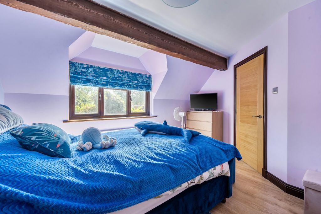 Additional image 28 of 5 bed detached house for saleVicarage Road, Reading, Berkshire RG2