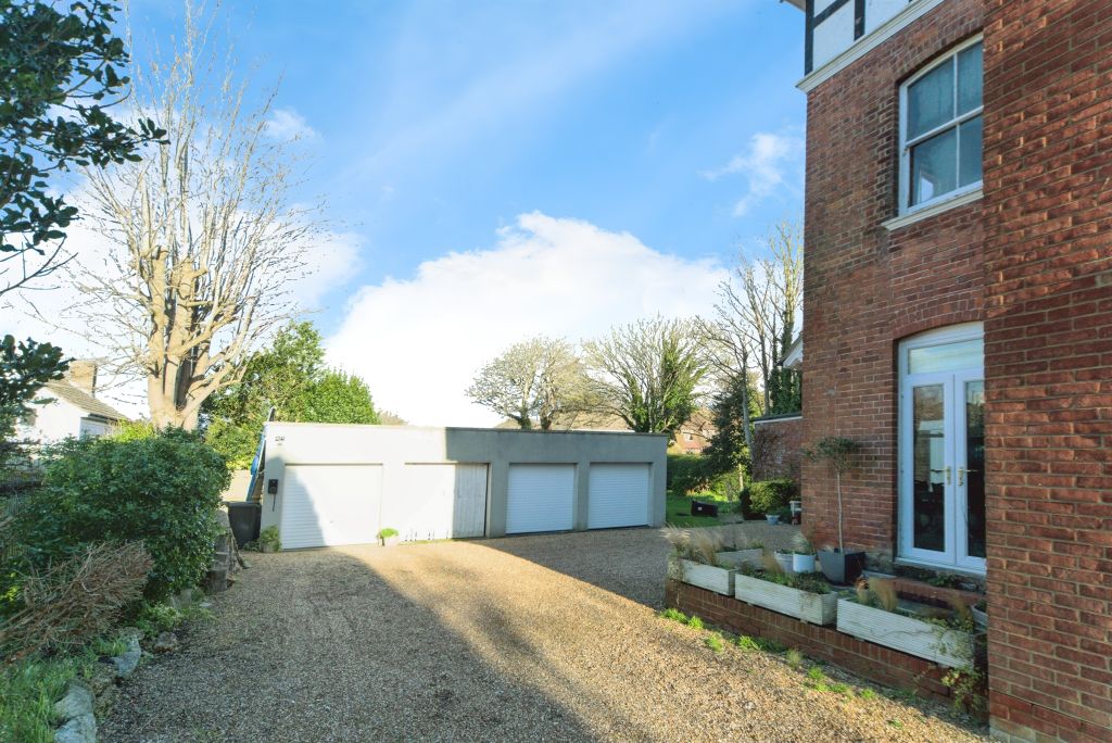 Additional image 14 of 3 bed flat for saleHastings Road, Bexhill-On-Sea TN40