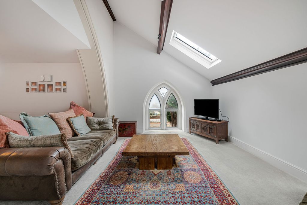Additional image 8 of 2 bed flat for saleCrescent Road, Beckenham BR3