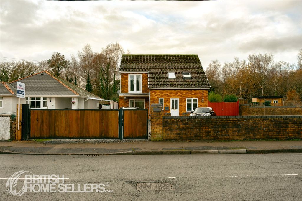 4 bed detached house for salePantyffynnon Road, Ammanford, Carmarthenshire SA18