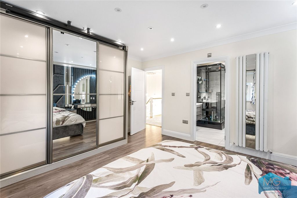 Additional image 20 of 6 bed detached house for saleWylo Drive, Arkley, Barnet EN5