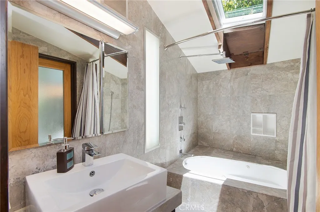 Additional image 103 of 785 Alta Vista Way, Laguna Beach, CA 92651
