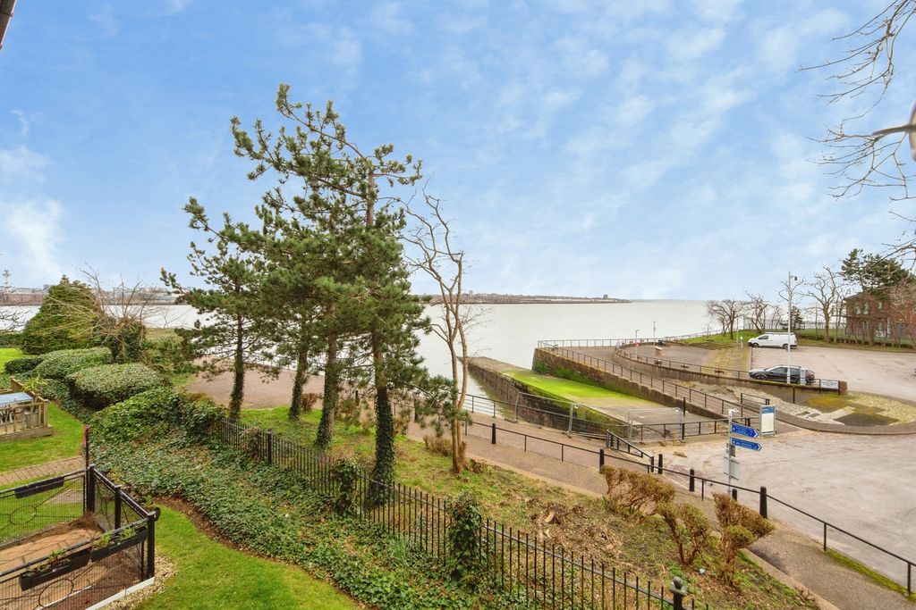 Additional image 12 of 3 bed flat for salePriory Wharf, Birkenhead CH41