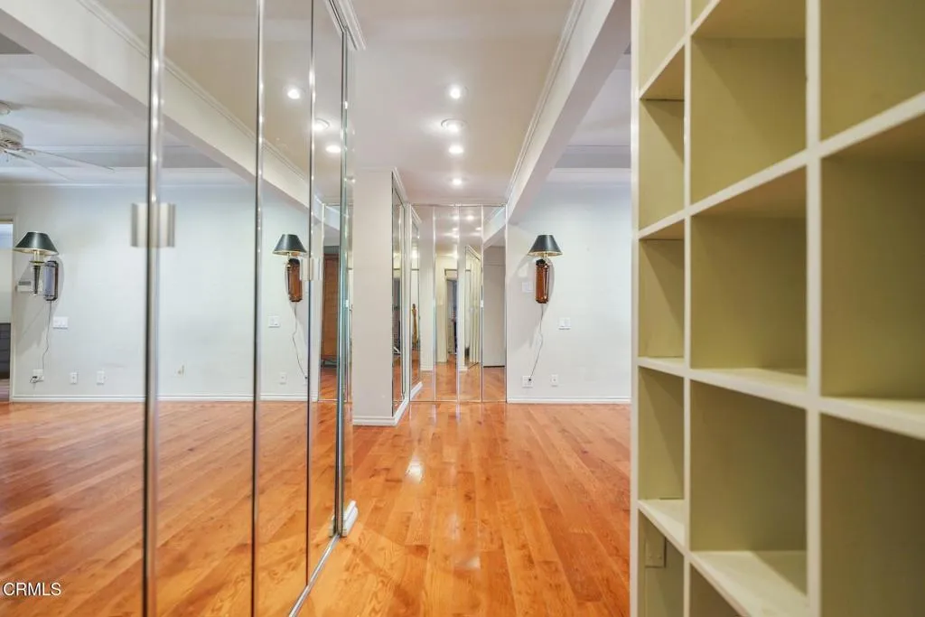 Additional image 105 of 2341 Meadow Valley Terrace, Los Angeles, CA 90039
