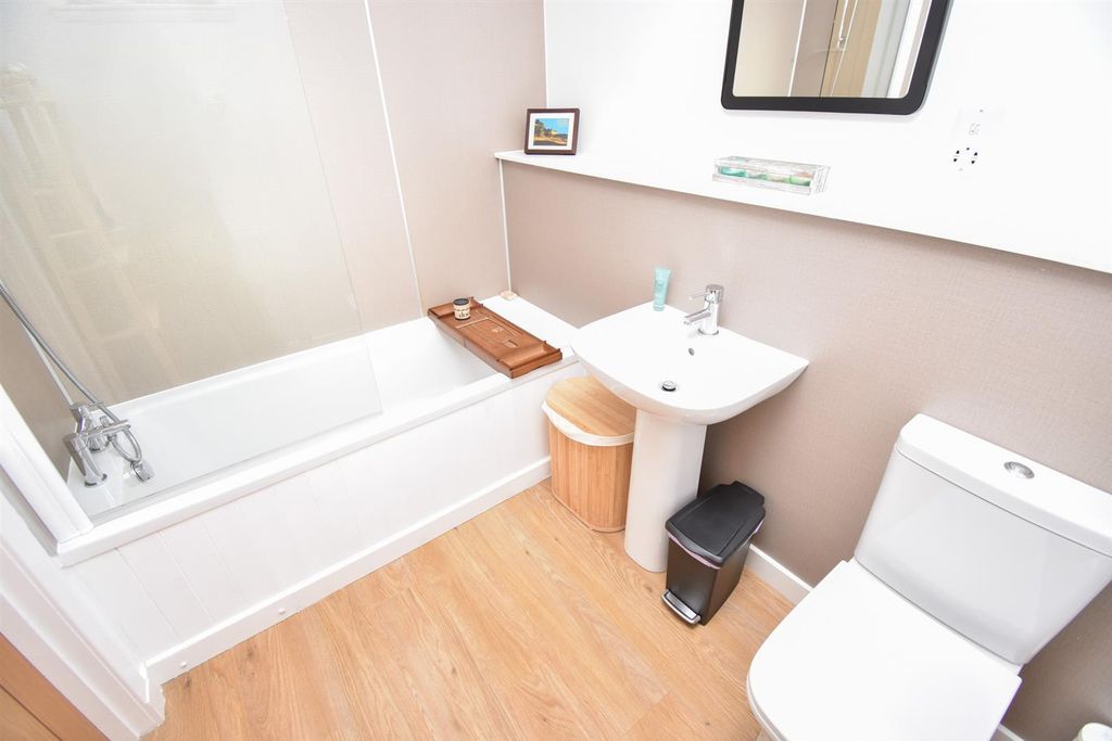 Additional image 21 of 4 bed detached house for sale25 The Glebe, Kiltarlity, Beauly IV4