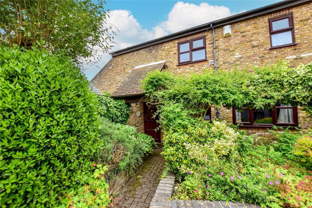 Additional image 39 of 4 bed semi-detached house for saleDairy Way, Abbots Langley WD5