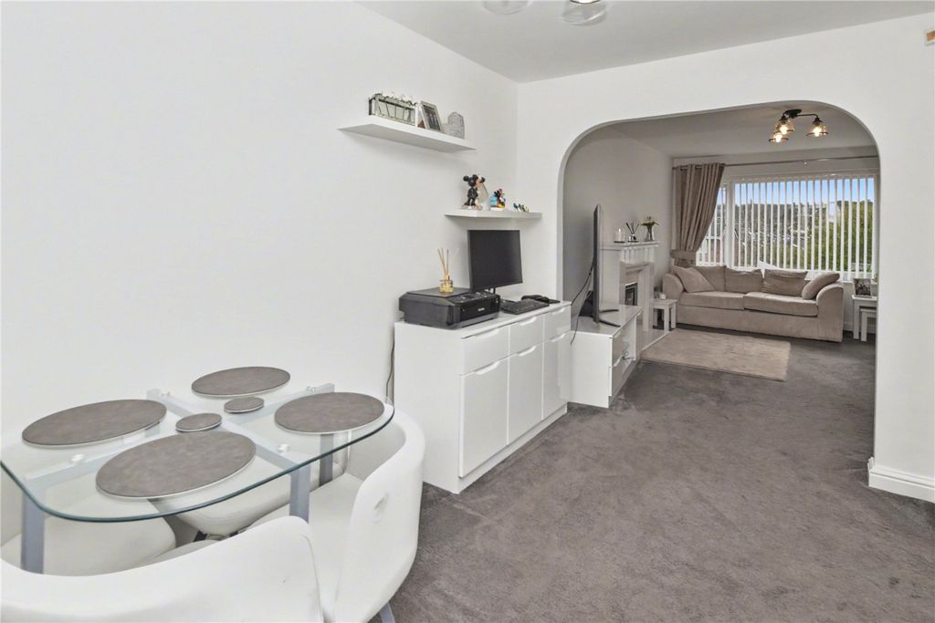 Additional image 13 of 3 bed detached house for saleCliffe Park Close, Wortley, Leeds, West Yorkshire LS12