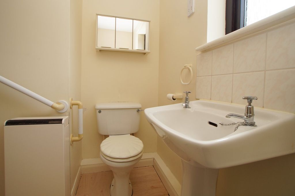 Additional image 11 of 2 bed flat for saleOakwell Court, Beckside Gardens, Brampton CA8