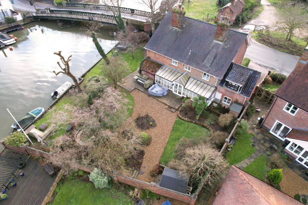 Additional image 3 of 6 bed detached house for saleGillingham NR34