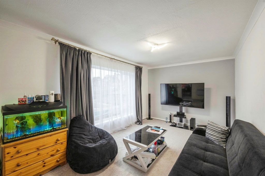 Additional image 2 of 2 bed flat for saleQueen Street, Balby, Doncaster DN4