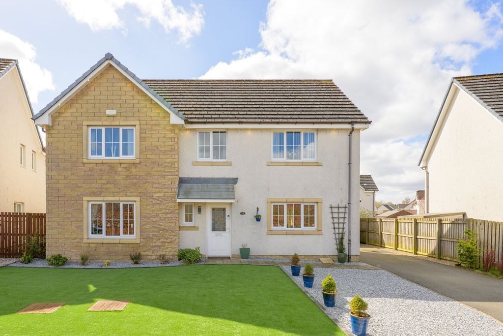 Additional image 3 of 4 bed detached house for saleMeadowpark Avenue, Bathgate EH48