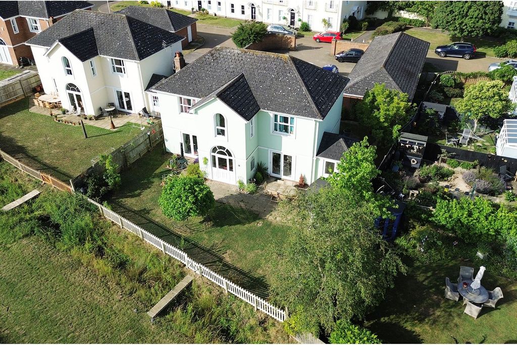 Additional image 24 of 5 bed detached house for saleGoldcrest, Aylesbury HP19