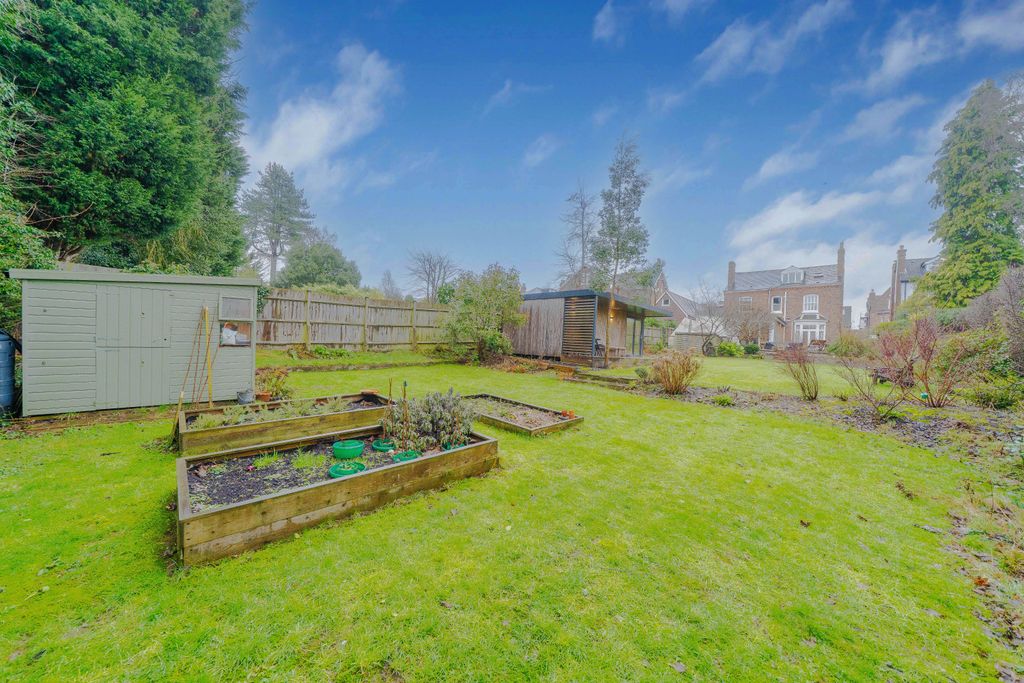 Additional image 37 of 5 bed detached house for saleWentworth Road, Harborne B17
