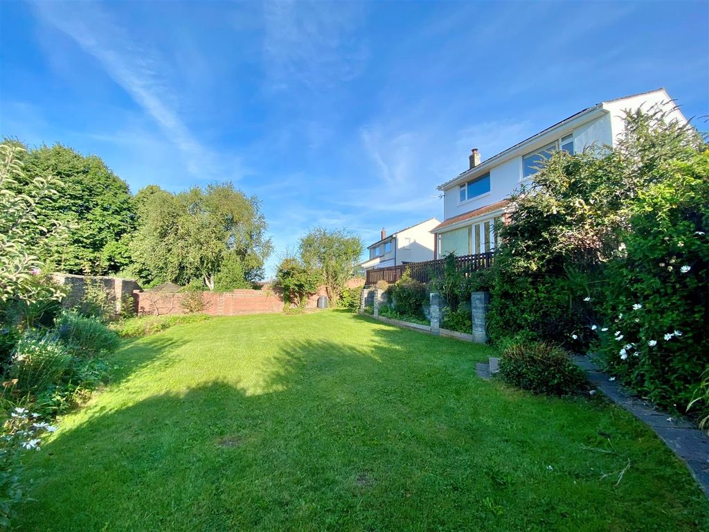Additional image 2 of 4 bed detached house for saleThe Gardens, Higher Raleigh Road, Barnstaple, Devon EX31