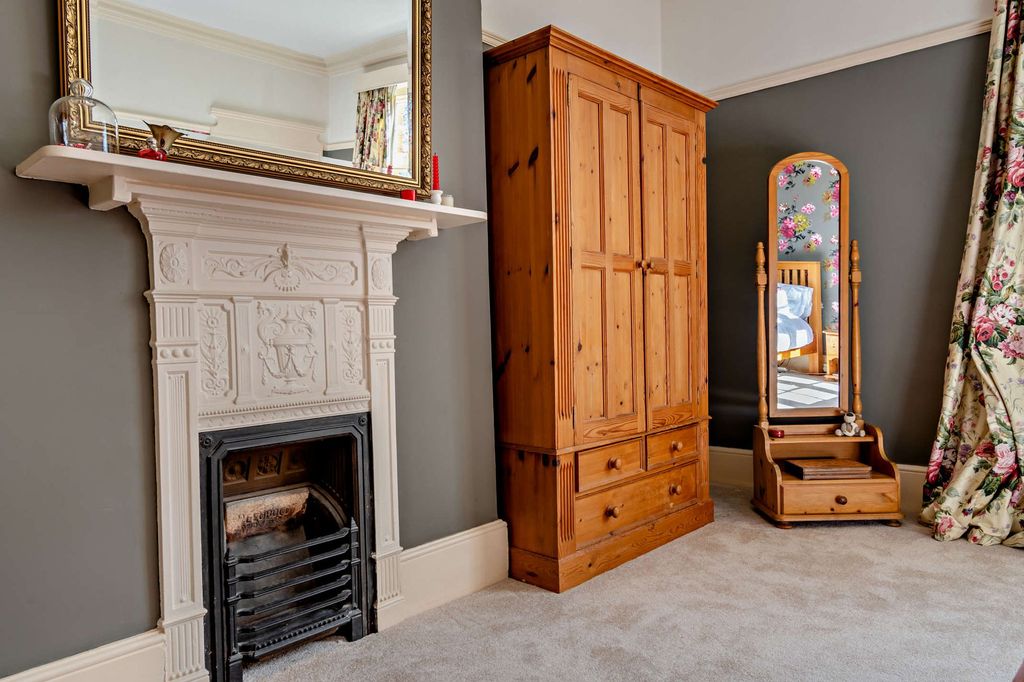 Additional image 19 of 5 bed property for saleOxford Road, Banbury OX16