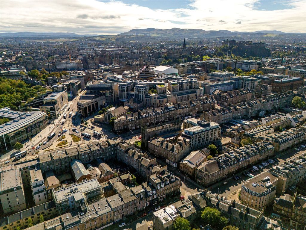 Additional image 17 of 2 bed flat for saleElder Street, New Town, Edinburgh EH1