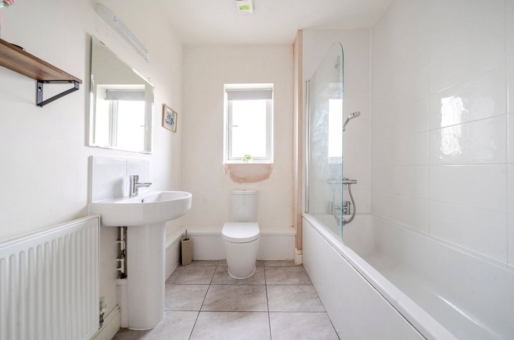 Additional image 9 of 1 bed flat for salePark View Court, Pelican Way, Letchworth Garden City SG6