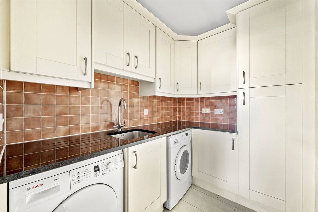 Additional image 45 of 5 bed detached house for saleQuinta Drive, Barnet EN5