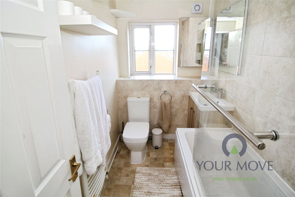 Additional image 17 of 3 bed flat for saleSovereigns Quay, Bedford, Bedfordshire MK40