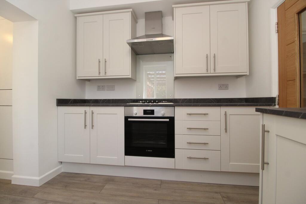 Additional image 11 of Grove Avenue, Harpenden, AL5