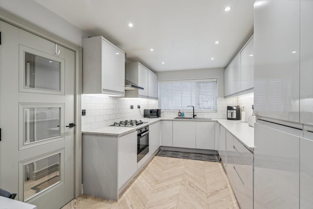 Additional image 2 of 5 bed terraced house for saleAlva Way, Watford WD19