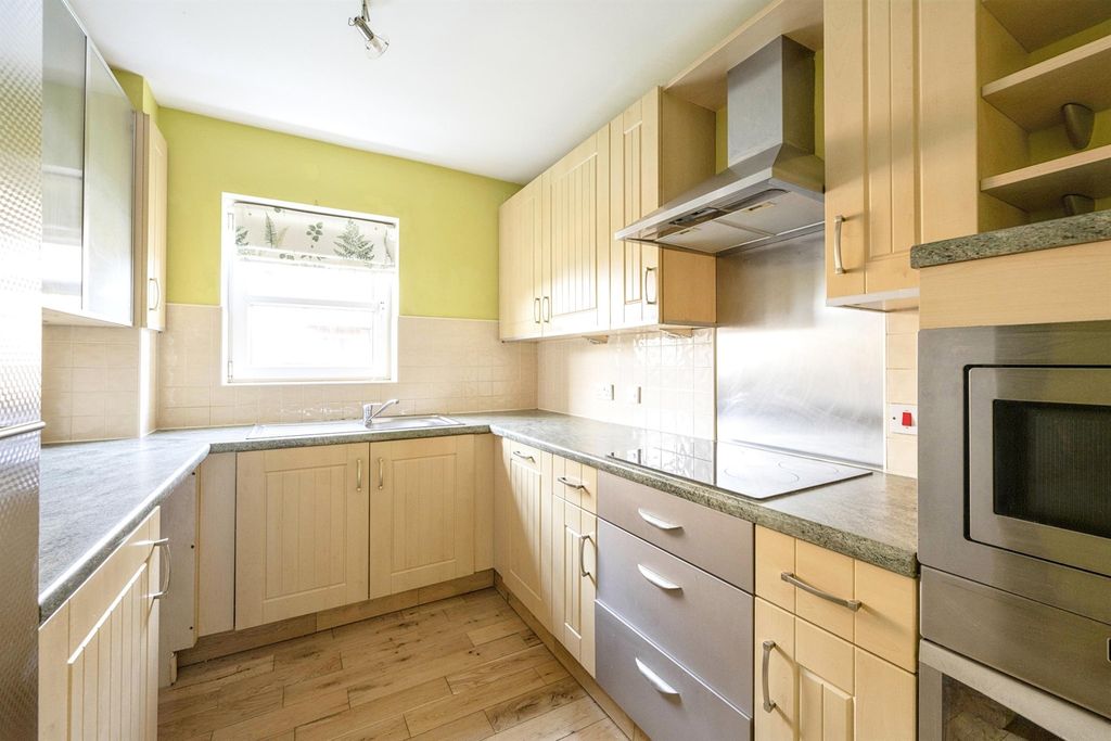 Additional image 3 of 3 bed flat for saleFewston Way, Lakeside, Doncaster DN4