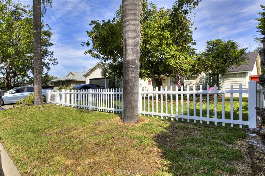 Additional image 3 of 1029 E Galatea St, Azusa, CA 91702