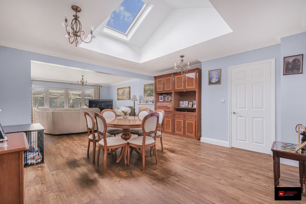 Additional image 14 of 5 bed detached house for saleLee Chapel Lane, Basildon SS16