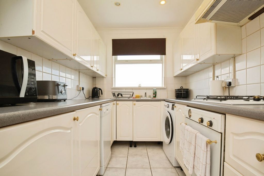 Additional image 7 of 3 bed semi-detached house for salePillmawr Circle, Newport NP20