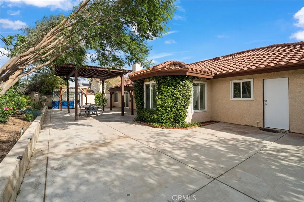Additional image 18 of 682 W Cheshire St, Rialto, CA 92377