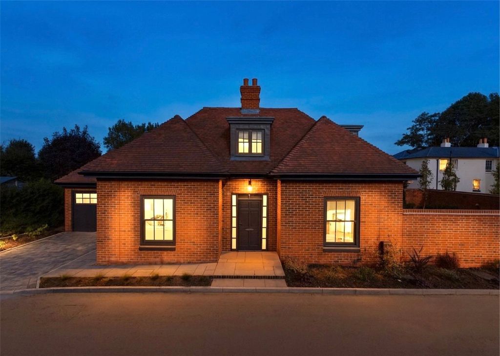 Additional image 21 of 2 bed detached house for saleThe Gatehouse, Millwood, Emsworth, West Sussex PO10