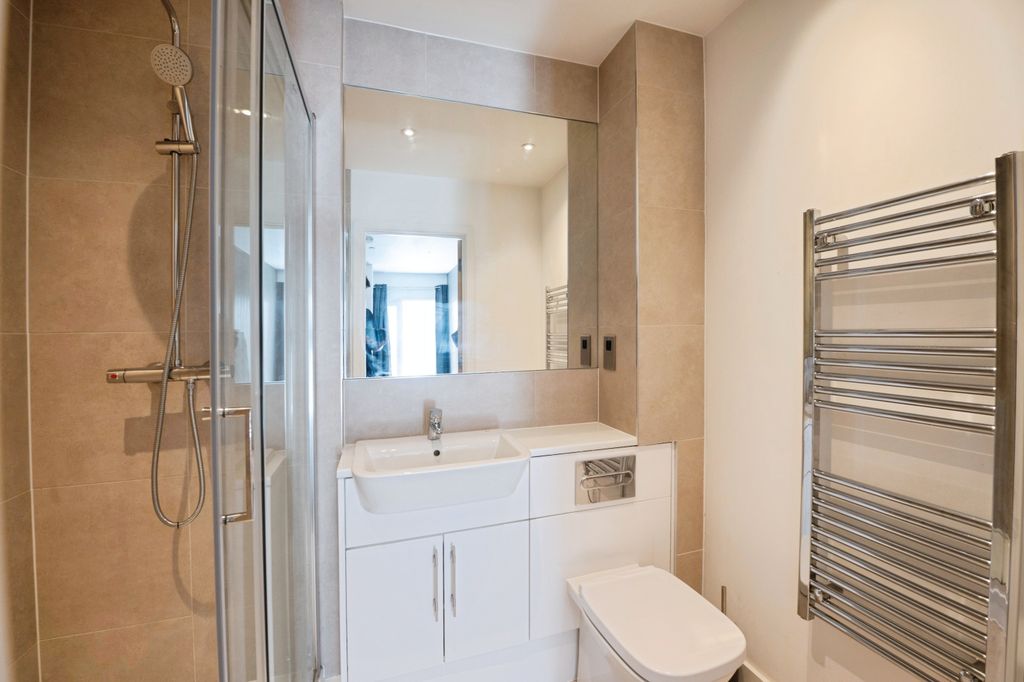Additional image 9 of 2 bed flat for saleCambridge Road, Barking IG11