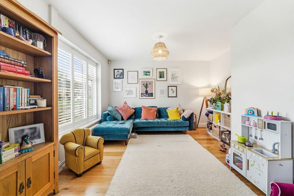 Additional image 4 of 4 bed end terrace house for saleThornfield Road, Banstead SM7