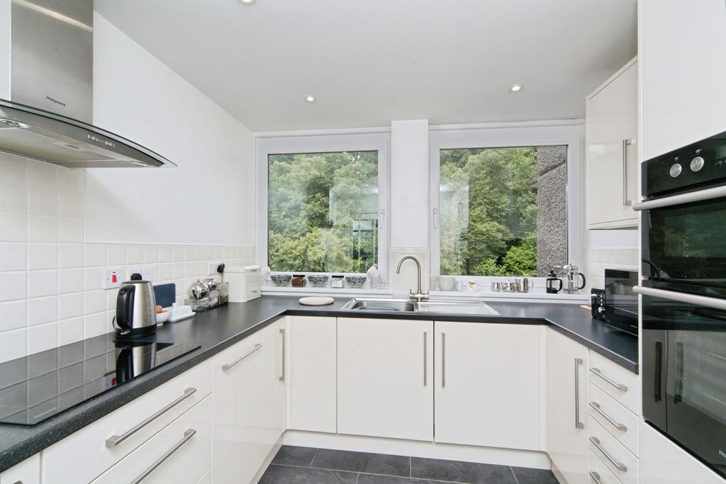 Additional image 5 of 2 bed flat for saleGlyn Garth Court, Menai Bridge, Isle Of Anglesey LL59