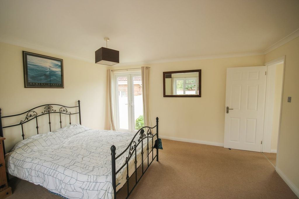 Additional image 12 of 2 bed detached bungalow for saleLe Mont De La Pulente, St Brelade JE3
