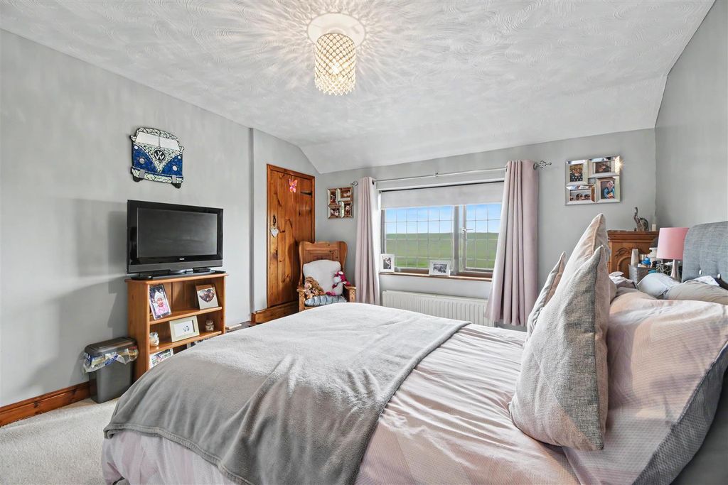 Additional image 16 of 3 bed property for saleMain Street, Howsham, Market Rasen LN7
