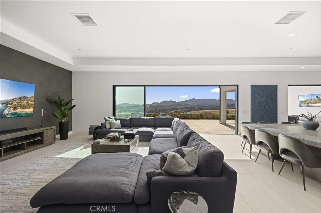 Additional image 9 of 12545 N Silver Spur Court, Porter Ranch, CA 91326