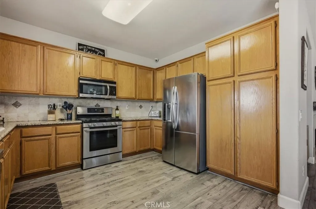 Additional image 40 of 204 E Manchester Lane, San Bernardino, CA 92408