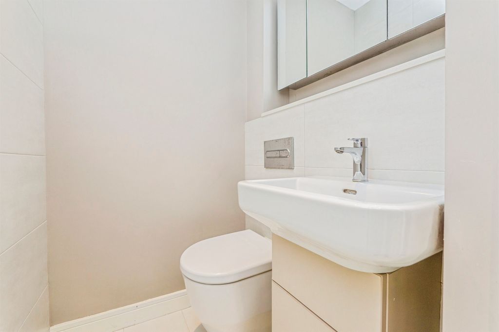 Additional image 11 of 1 bed flat for saleRomilly Crescent, Cardiff CF11