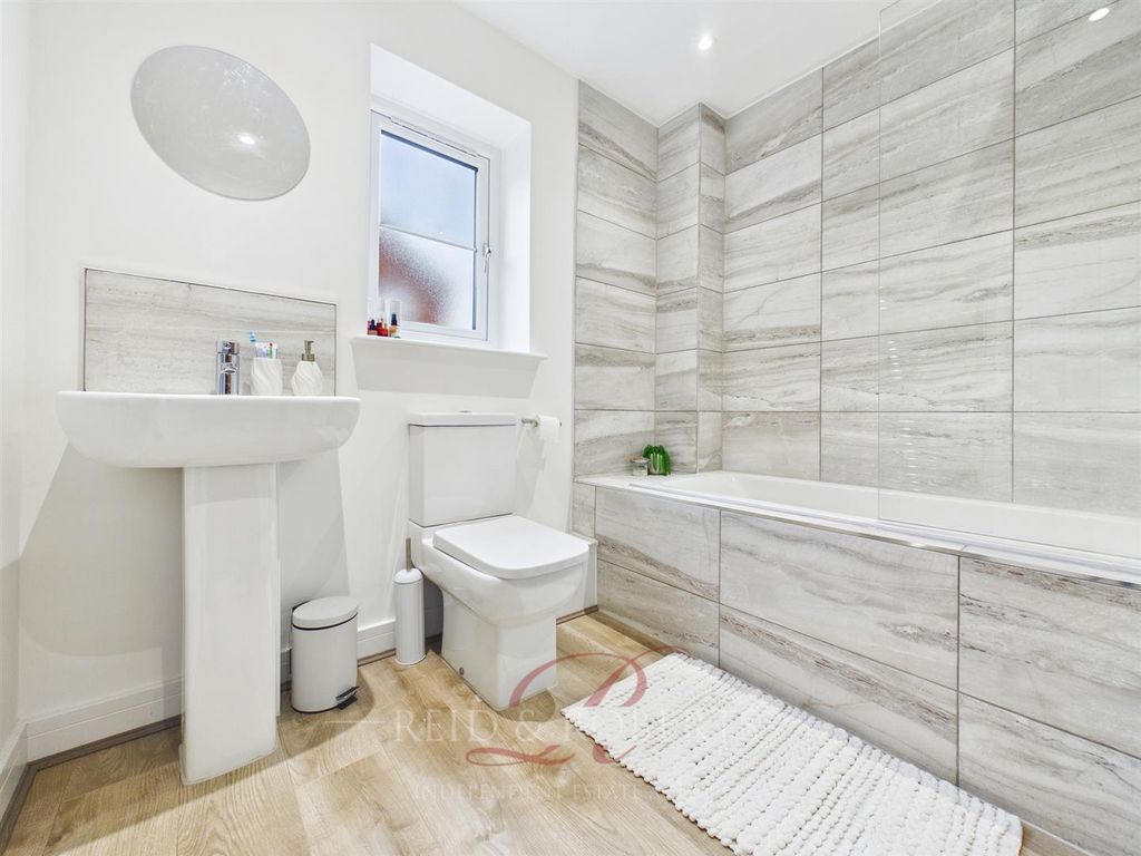 Additional image 10 of 3 bed property for saleLluesty Gardens, Holywell CH8