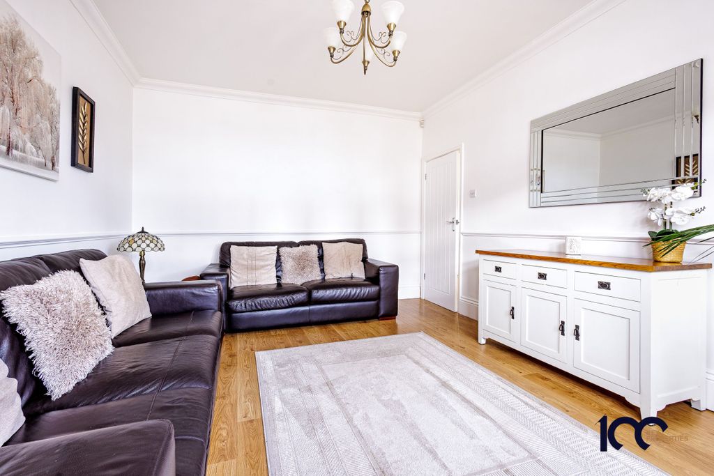 Additional image 7 of 2 bed semi-detached house for saleCrystal Avenue, Hornchurch RM12