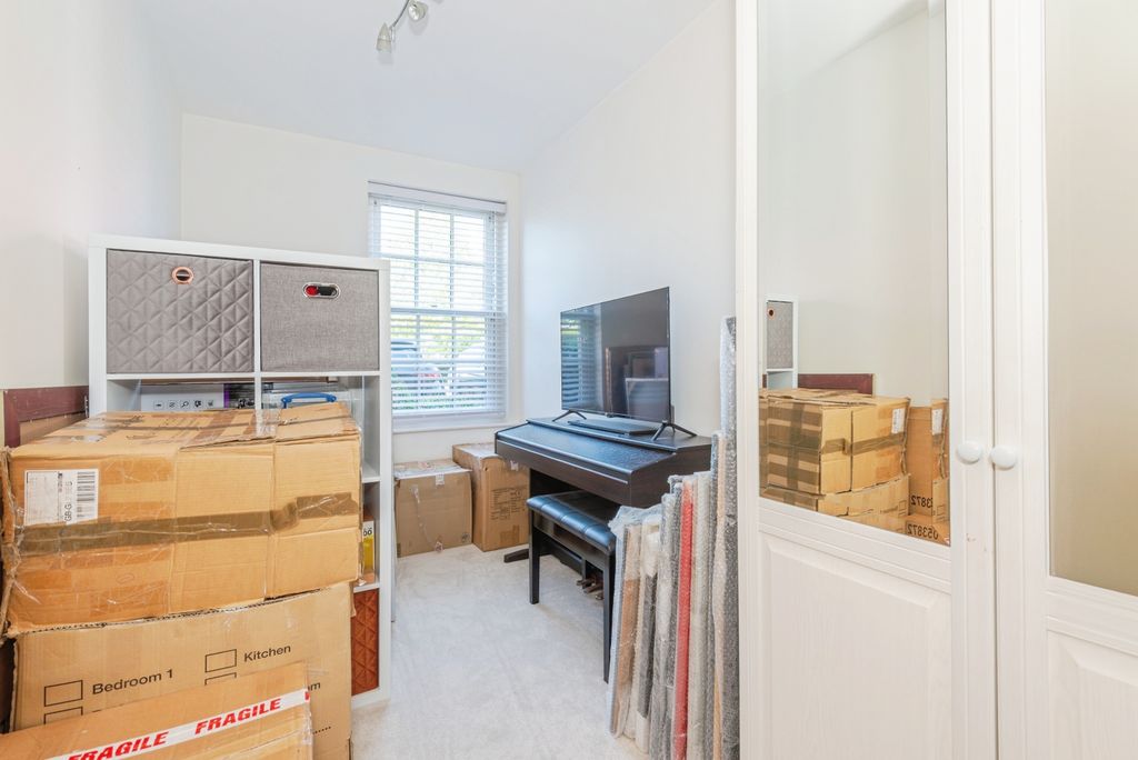 Additional image 13 of 2 bed flat for saleBrighton Road, Banstead SM7
