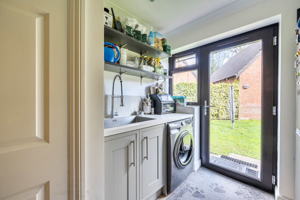 Additional image 13 of 5 bed detached house for saleVicarage Road, Reading, Berkshire RG2