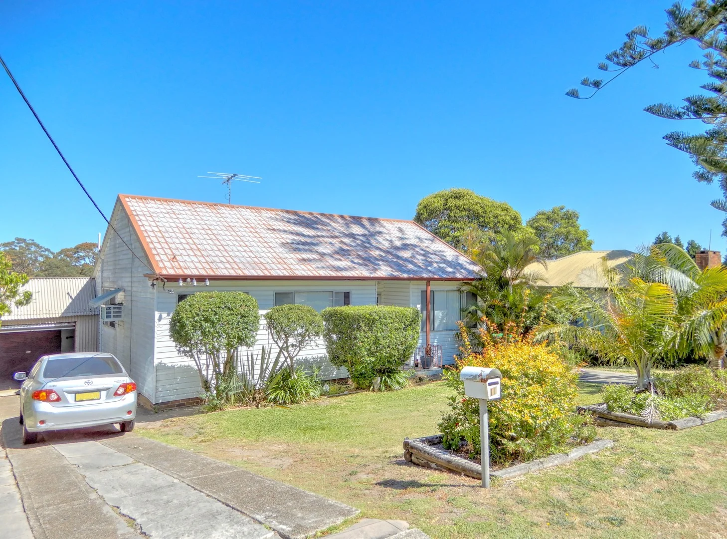 1/11 Blackbutt Parade, Kotara South NSW 2289