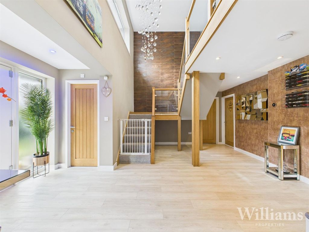 Additional image 28 of 4 bed detached house for saleBridleway, Weston Turville HP22