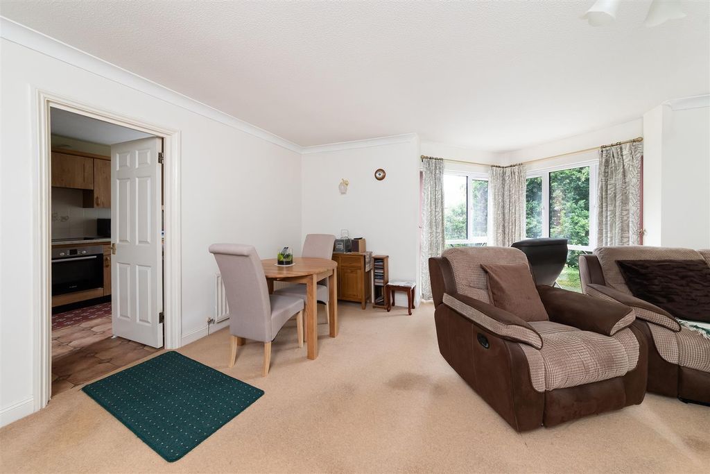 Additional image 6 of 2 bed flat for saleHornbeam Close, Woodlands, Banbury OX16