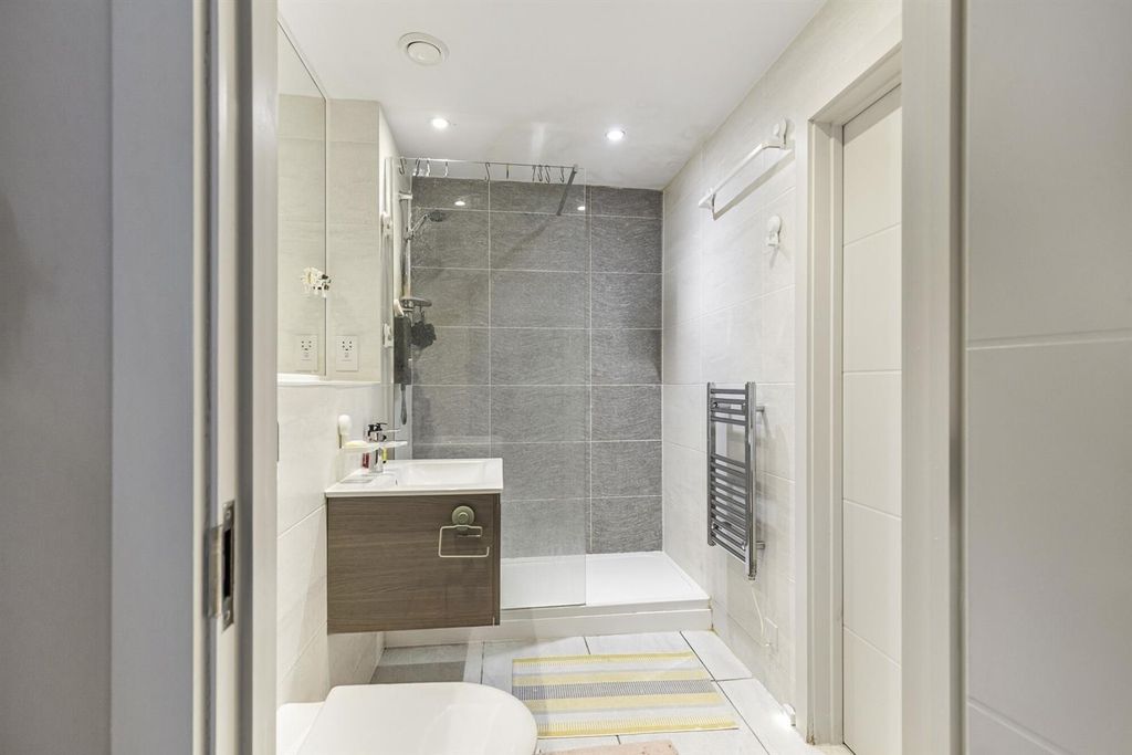 Additional image 11 of 2 bed flat for saleNovum House, Water Lane, Cambridge CB4